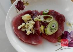 黑胡椒牛排的做法图解2