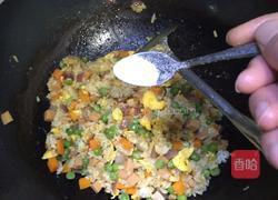 咖喱炒饭的做法图解7