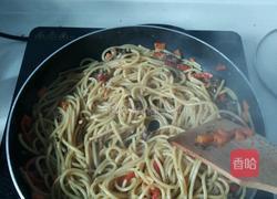 黑胡椒牛肉意大利面的做法图解3