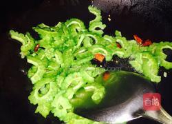 芽菜苦瓜的做法图解6