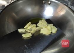 蒜香菠菜的做法图解4