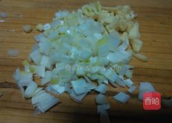 什锦炒米饭的做法图解1