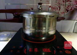 水煮五香黑豆的做法图解2