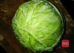手撕卷心菜的做法图解1