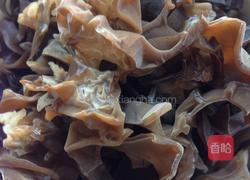 蛋皮炒木耳的做法图解4