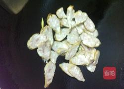 红萝卜炒肉卷的做法图解5