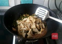 豆腐泡炒雪里蕻的做法图解8