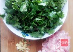 肉末香菜的做法图解2