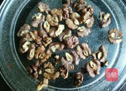 核桃仁蛋糕的做法图解2