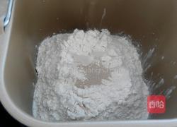 全麦软面包的做法图解1