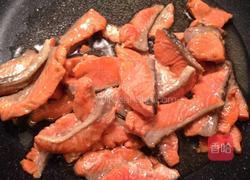 香炒三文鱼的做法图解3