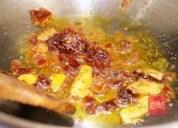 香辣鱿鱼花的做法图解7