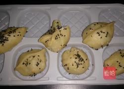 鱼泥花饺会包子的做法图解13