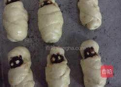 木乃伊香肠面包的做法图解4