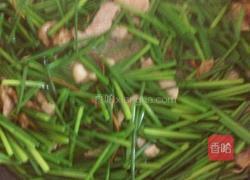 虫草花炒韭苔的做法图解7