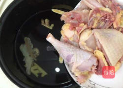 当归黄芪土鸡汤的做法图解5