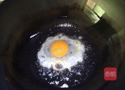 香煎荷包蛋的做法图解3