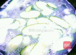 黄瓜皮蛋汤的做法图解5