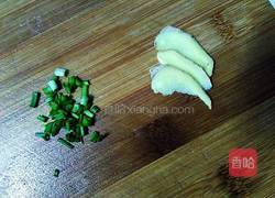 番茄龙利鱼浓汤的做法图解2