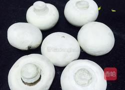 口蘑烧菜心的做法图解2