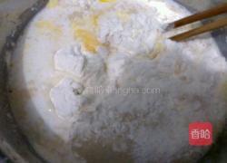 炸油条的做法图解1