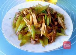 牛肉丝炒芹菜的做法图解5
