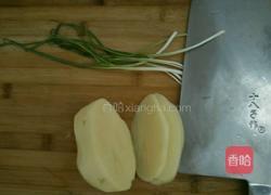 土豆煎饼的做法图解1