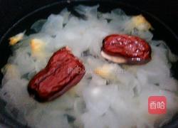 冰糖银耳的做法图解3