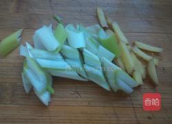 洋葱炒豆干的做法图解3