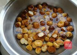 板栗红烧肉的做法图解3