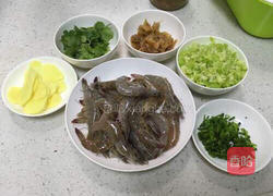 鲜虾砂锅粥的做法图解7