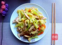 猪肉炒花菜胡萝卜的做法图解11