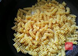 番茄(黑椒)什锦牛腩意粉的做法图解5