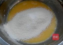 六寸戚风蛋糕的做法图解4