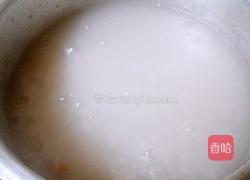 鱿鱼虾干排骨粥的做法图解6