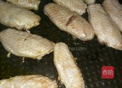 电饼铛做～蒜香烤翅的做法图解7