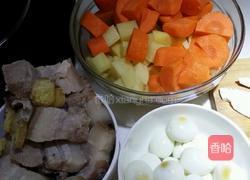 五花肉炖鹌鹑蛋的做法图解3