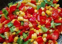 青红椒炒玉米的做法图解9