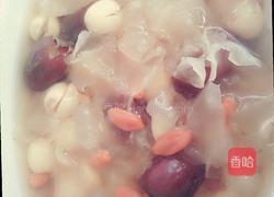 银耳莲子红枣羹的做法图解5