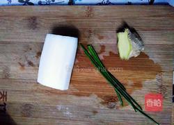 藕丝炒肉段的做法图解1