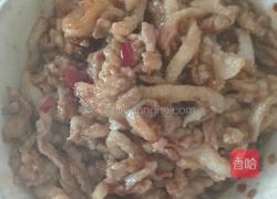 韭黄炒肉丝的做法图解7