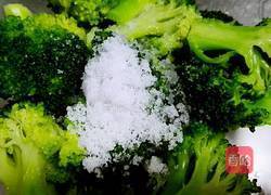 海米炝西兰花的做法图解4