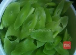 烧肉炒莴笋的做法图解2