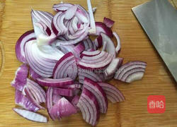 洋葱炒肉片的做法图解1