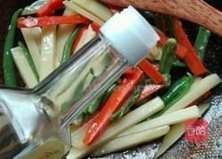 胡萝卜青椒炒土豆的做法图解10