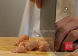 南瓜豆豉蒸鸡丁的做法图解2