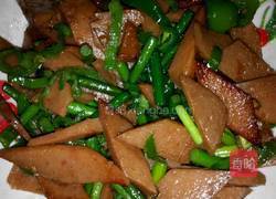 青椒蒜苔炒香肠的做法图解7