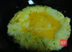 菠菜炒鸡蛋的做法图解5