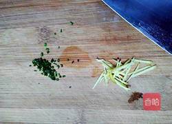 藕丝炒肉段的做法图解3