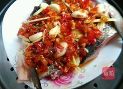 剁椒鱼头的做法图解8